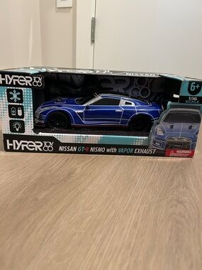 Nissan GT-R Nismo Die-Cast Toy Car - Blue